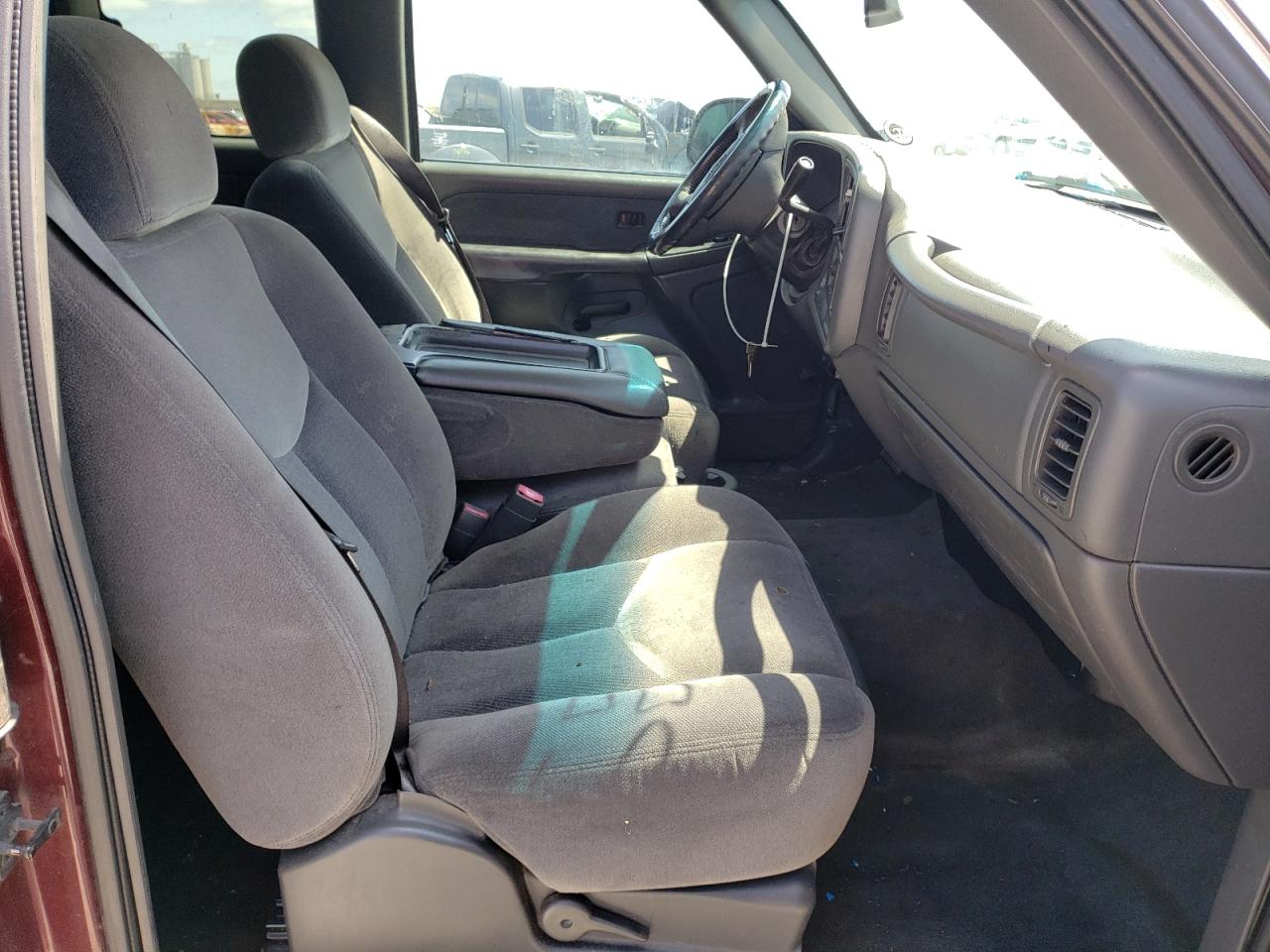 صورة رقم 5 من المزاد - 2003 GMC NEW SIERRA مع VIN 1GTEC19V93Z335906