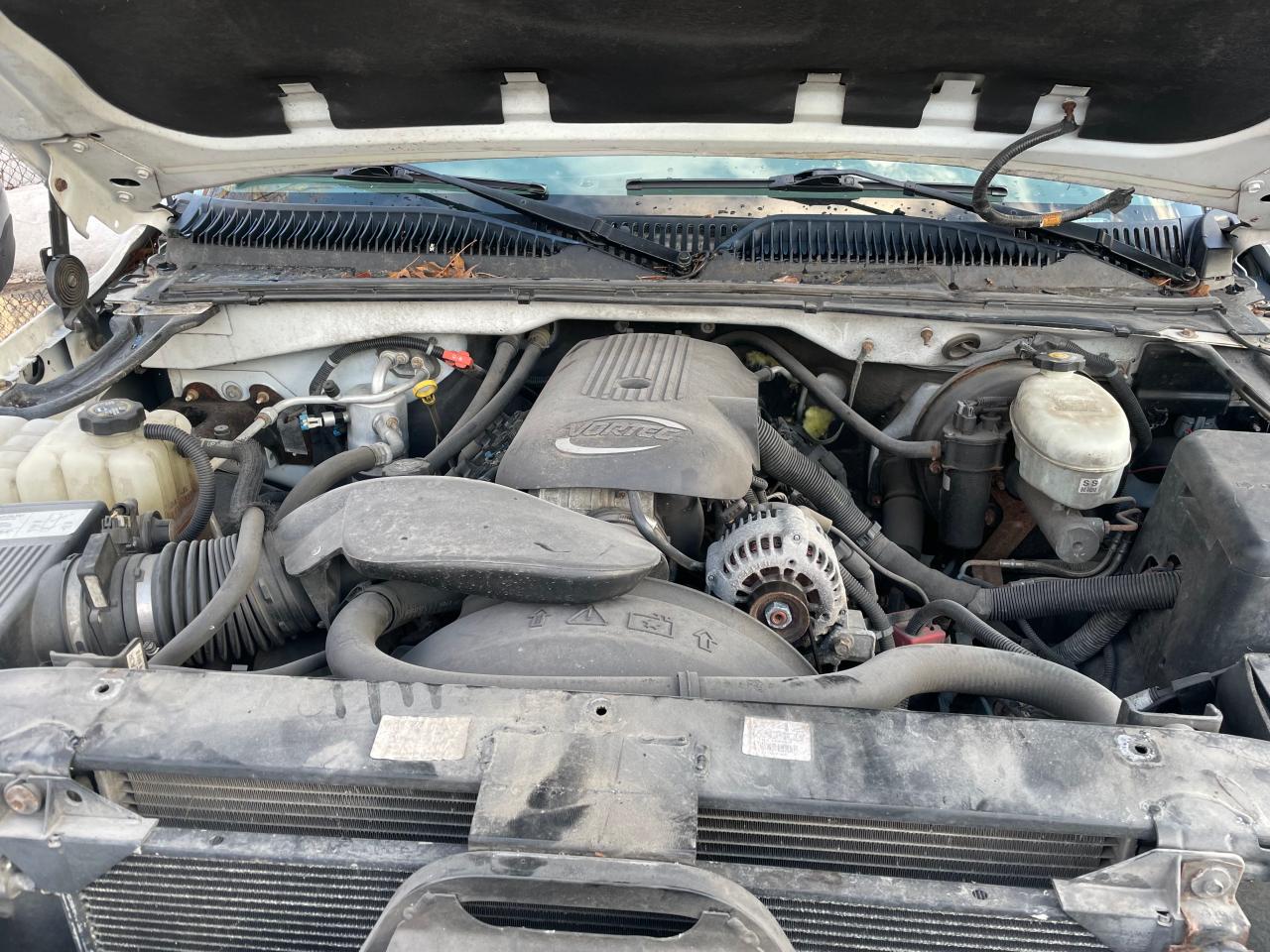 Photo 7 from auction – 2004 GMC NEW SIERRA with VIN 2GTEK19T041203029