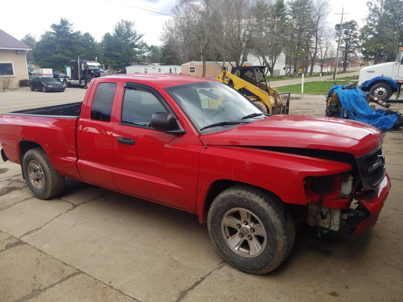 DODGE DAKOTA SLT 2008 with VIN 1D7HW42K88S525899 - Photo from auction