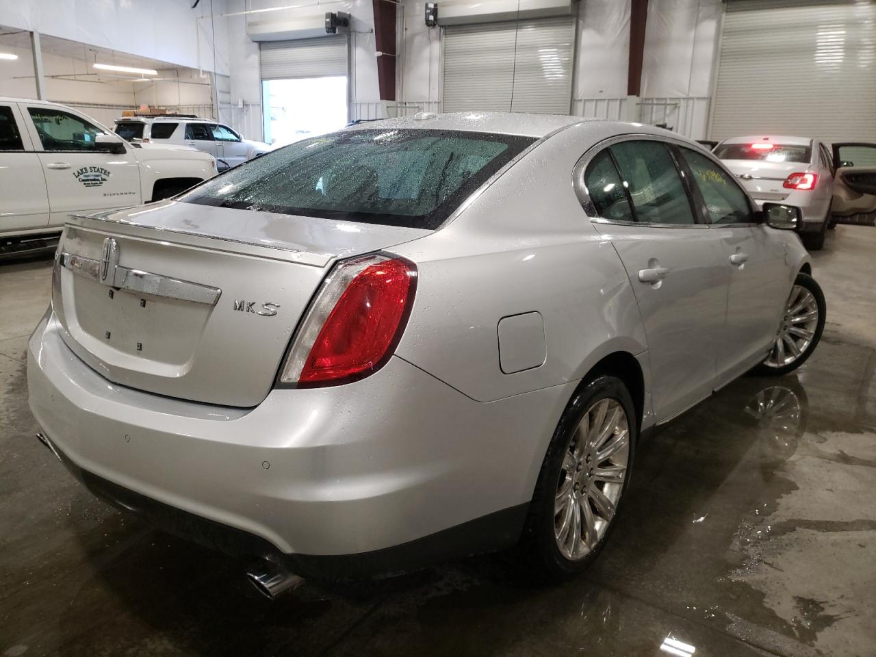 Photo 4 from auction – 2010 LINCOLN MKS with VIN 1LNHL9DR7AG605371