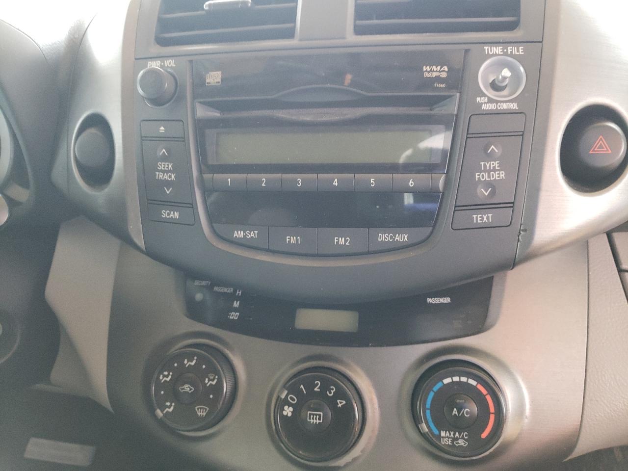 Photo 9 from auction – 2011 TOYOTA RAV4 with VIN 2T3ZF4DV3BW069752