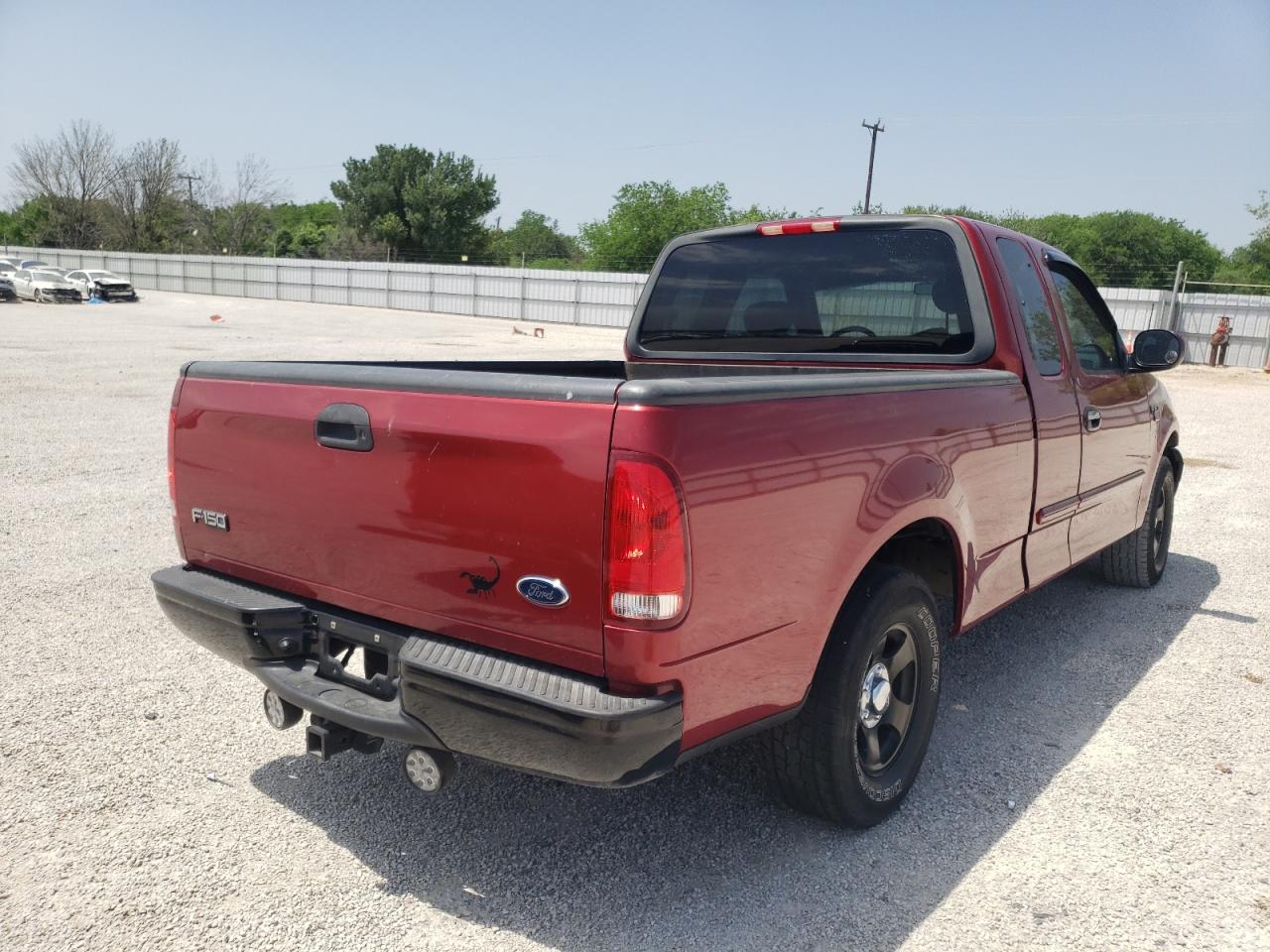 Photo 4 from auction – 2002 FORD F150 with VIN 1FTRX17W12NB13822