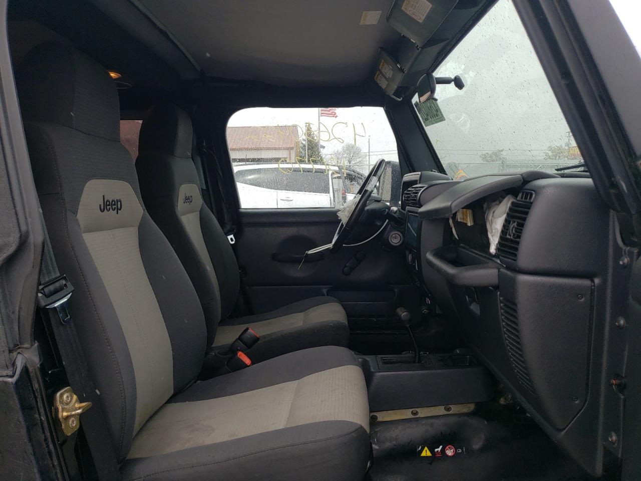 Photo 5 from auction – 2004 JEEP WRANGLER X with VIN 1J4FA39S34P792276