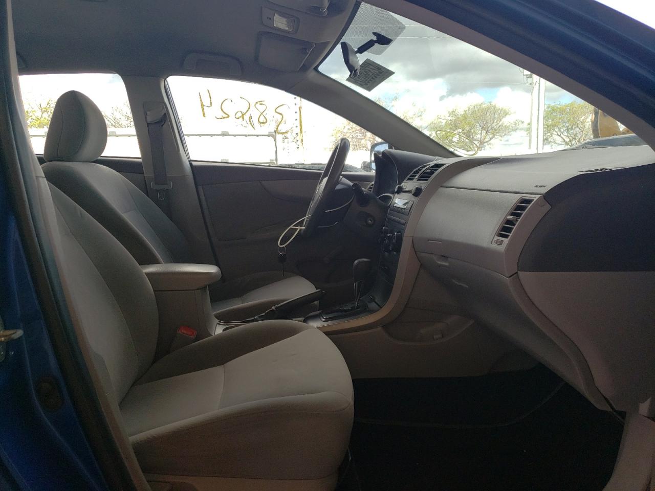 Photo 5 from auction – 2009 TOYOTA COROLLA BA with VIN 2T1BU40E79C107288