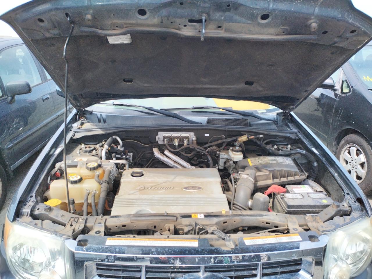 Photo 7 from auction – 2008 FORD ESCAPE HEV with VIN 1FMCU59H38KB90637