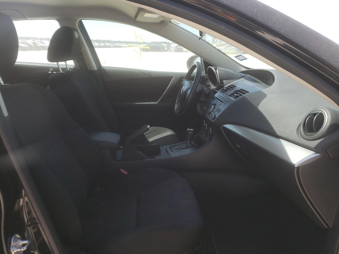 Photo 5 from auction – 2013 MAZDA 3 I with VIN JM1BL1L75D1759886