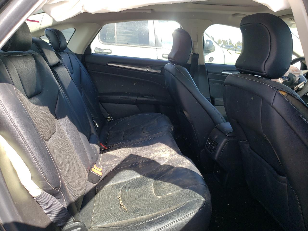 Photo 6 from auction – 2019 FORD FUSION TIT with VIN 3FA6P0D94KR154573