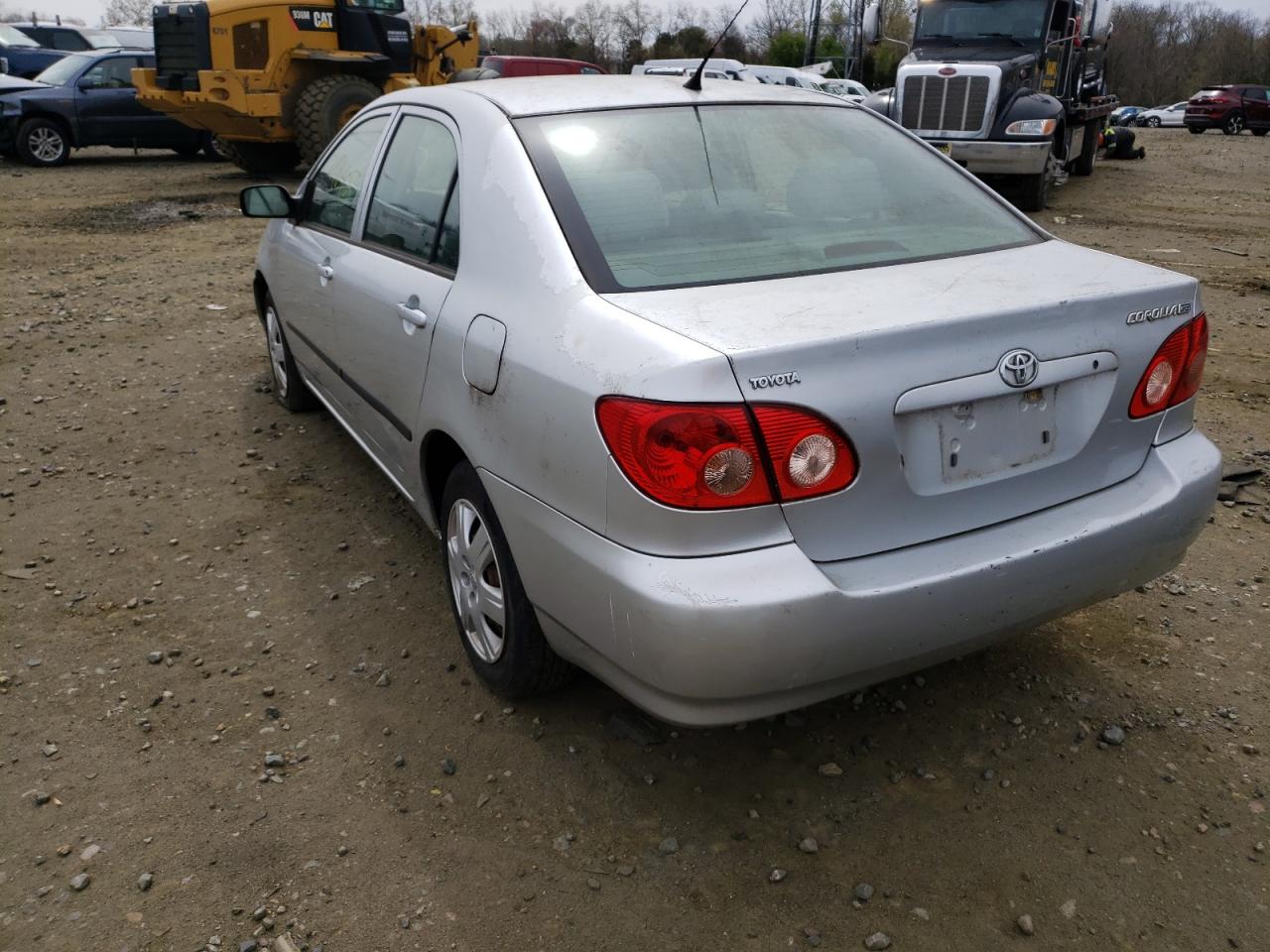Photo 3 from auction – 2005 TOYOTA COROLLA CE with VIN JTDBR32E952057687
