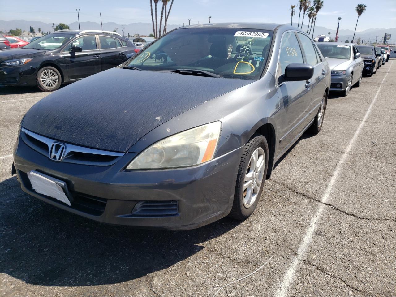 Photo 2 from auction – 2006 HONDA ACCORD EX with VIN JHMCM56876C009666