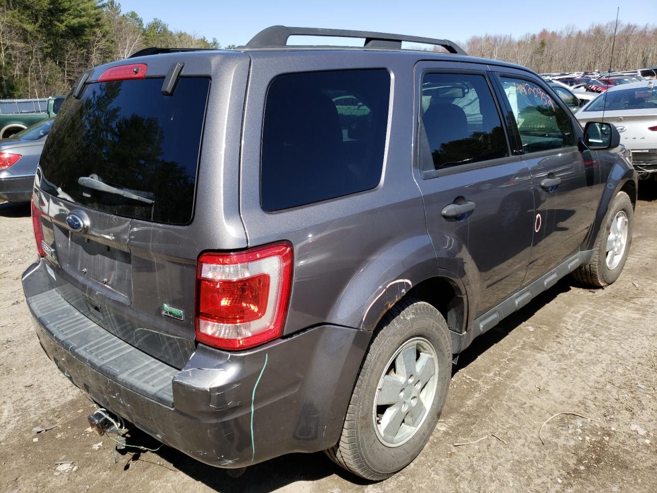 Photo 4 from auction – 2011 FORD ESCAPE XLT with VIN 1FMCU9DG2BKA28365