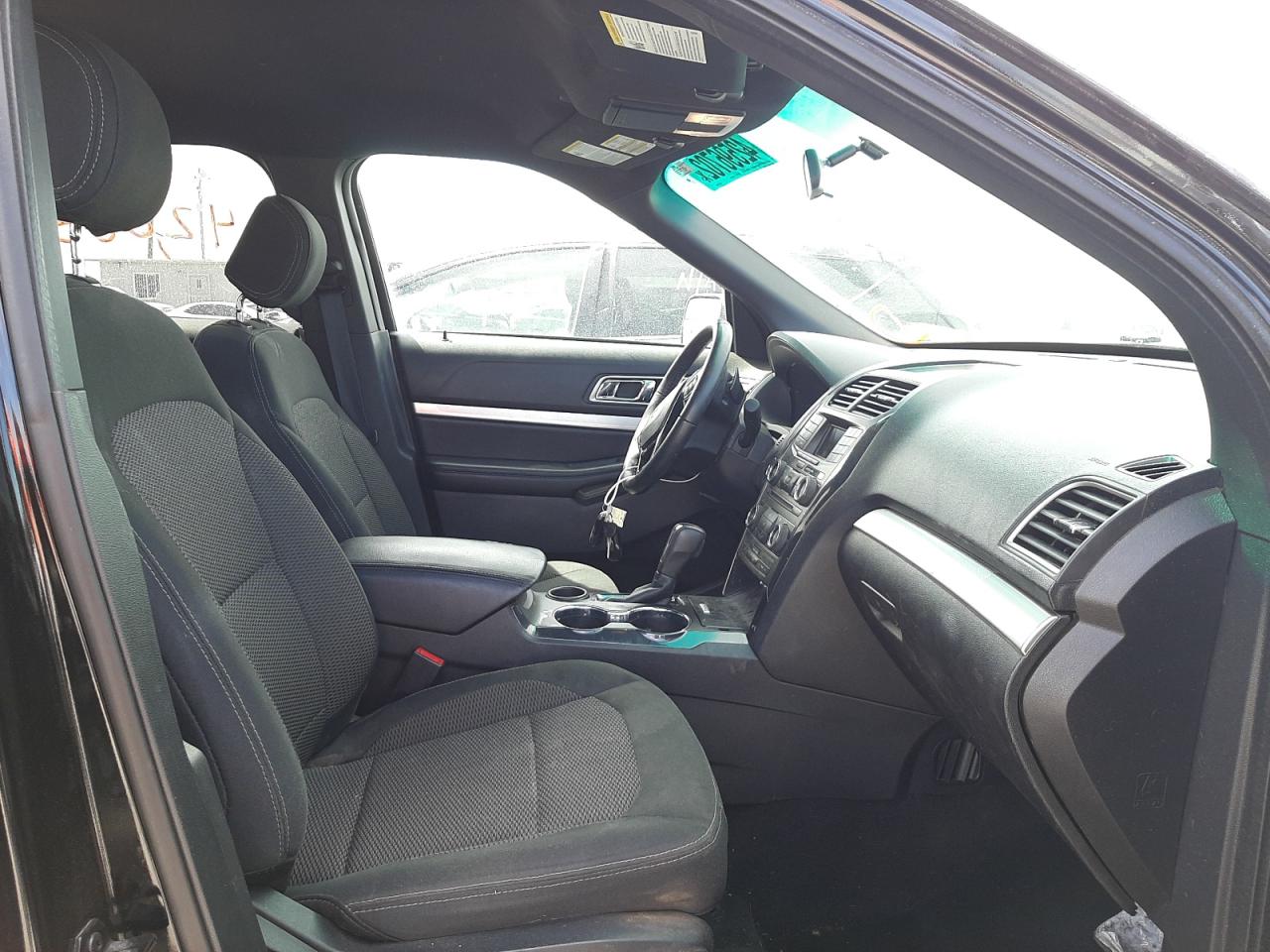 Photo 5 from auction – 2017 FORD EXPLORER X with VIN 1FM5K7D86HGA76300