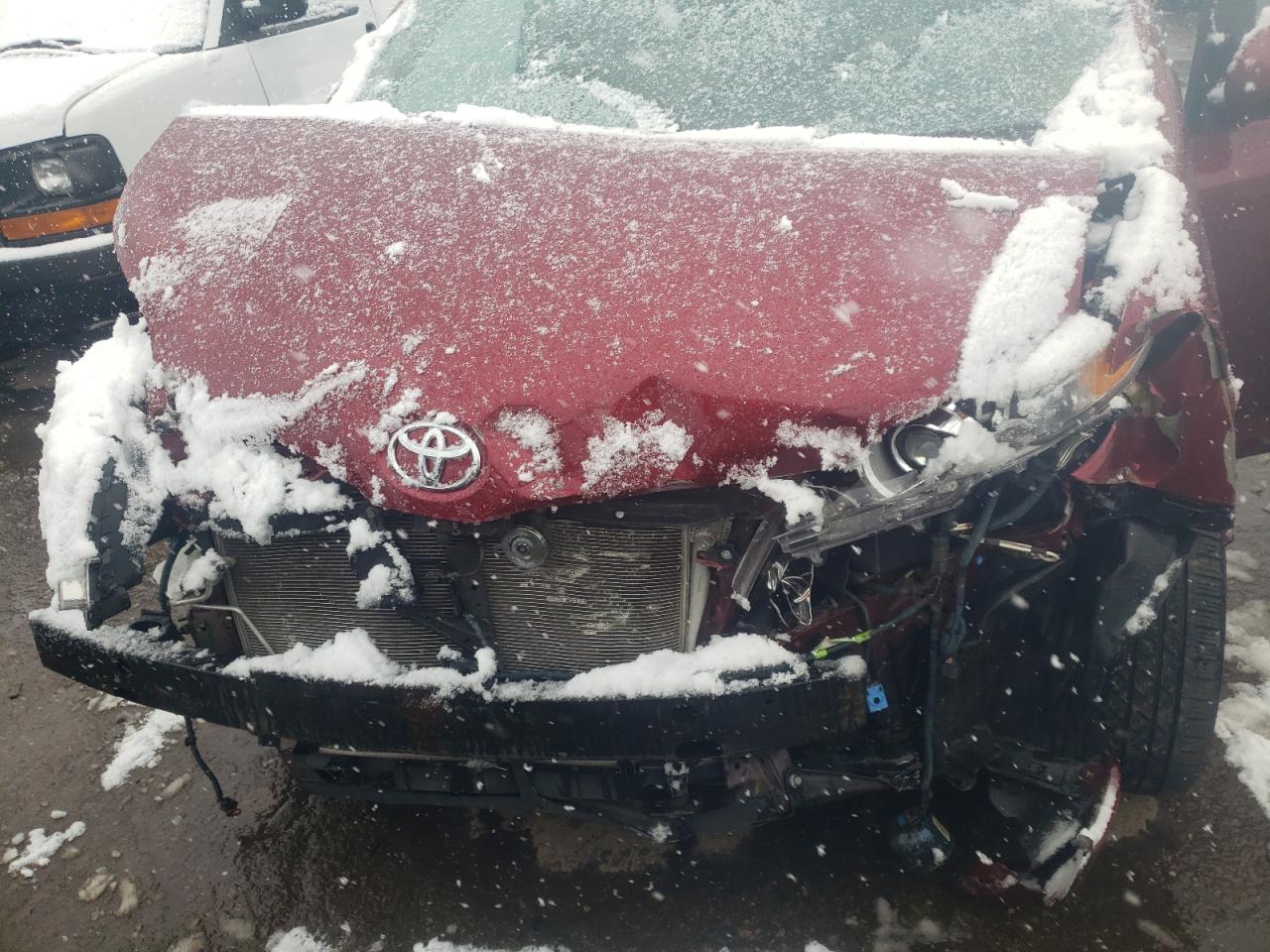 Photo 7 from auction – 2011 TOYOTA SIENNA XLE with VIN 5TDDK3DCXBS020922