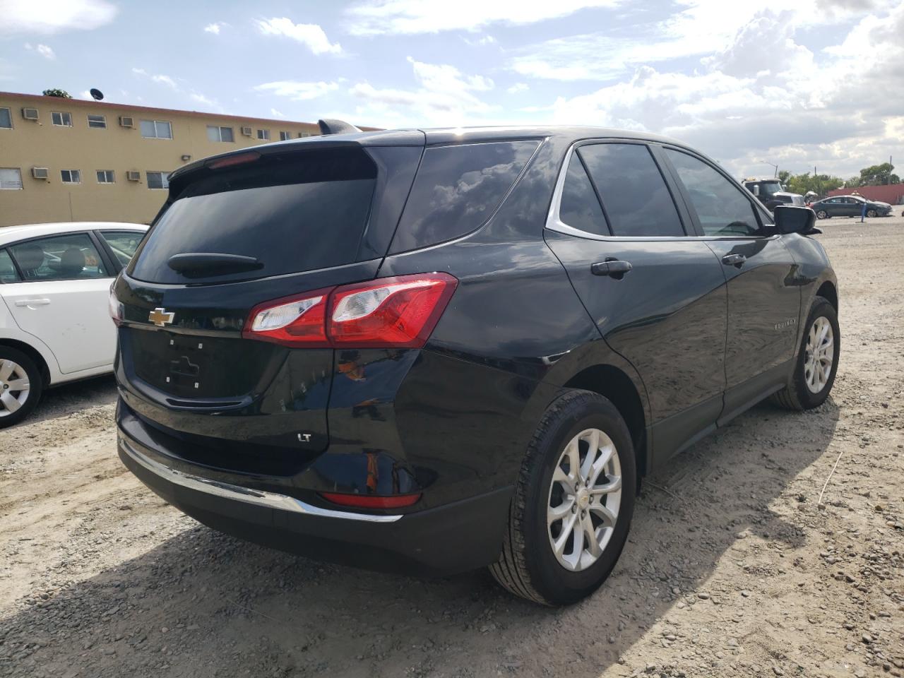 Photo 4 from auction – 2021 CHEVROLET EQUINOX LT with VIN 2GNAXKEV5M6158435