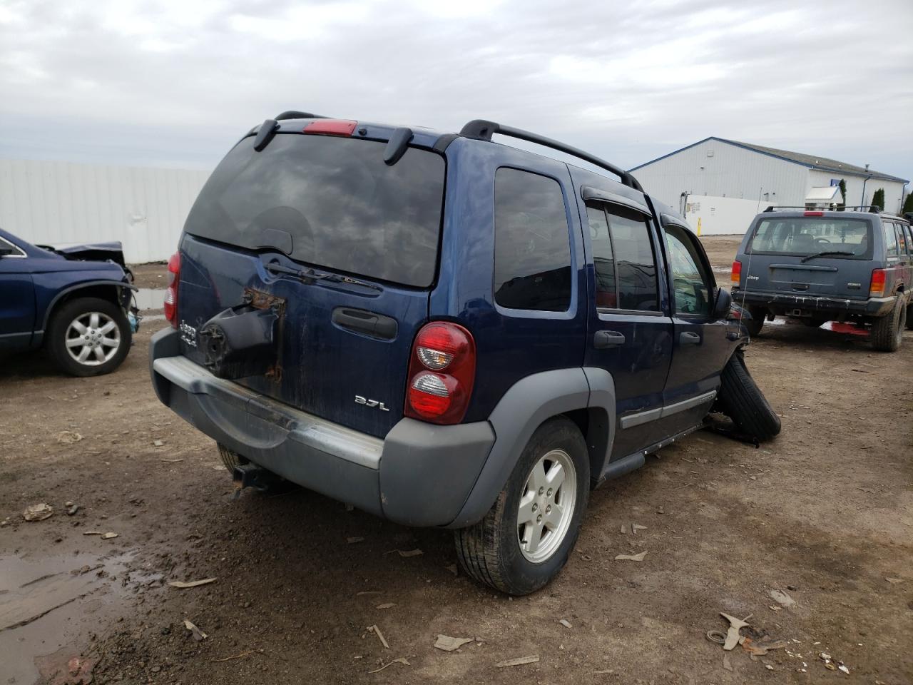 Photo 4 from auction – 2005 JEEP LIBERTY SP with VIN 1J8GL48K75W570108