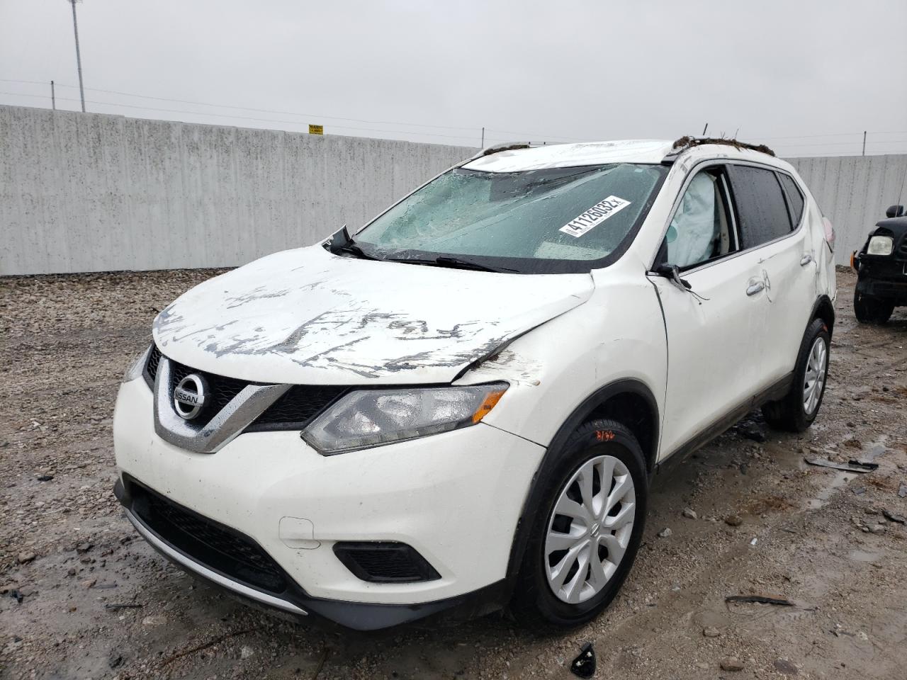 Photo 2 from auction – 2016 NISSAN ROGUE S with VIN JN8AT2MV5GW147102