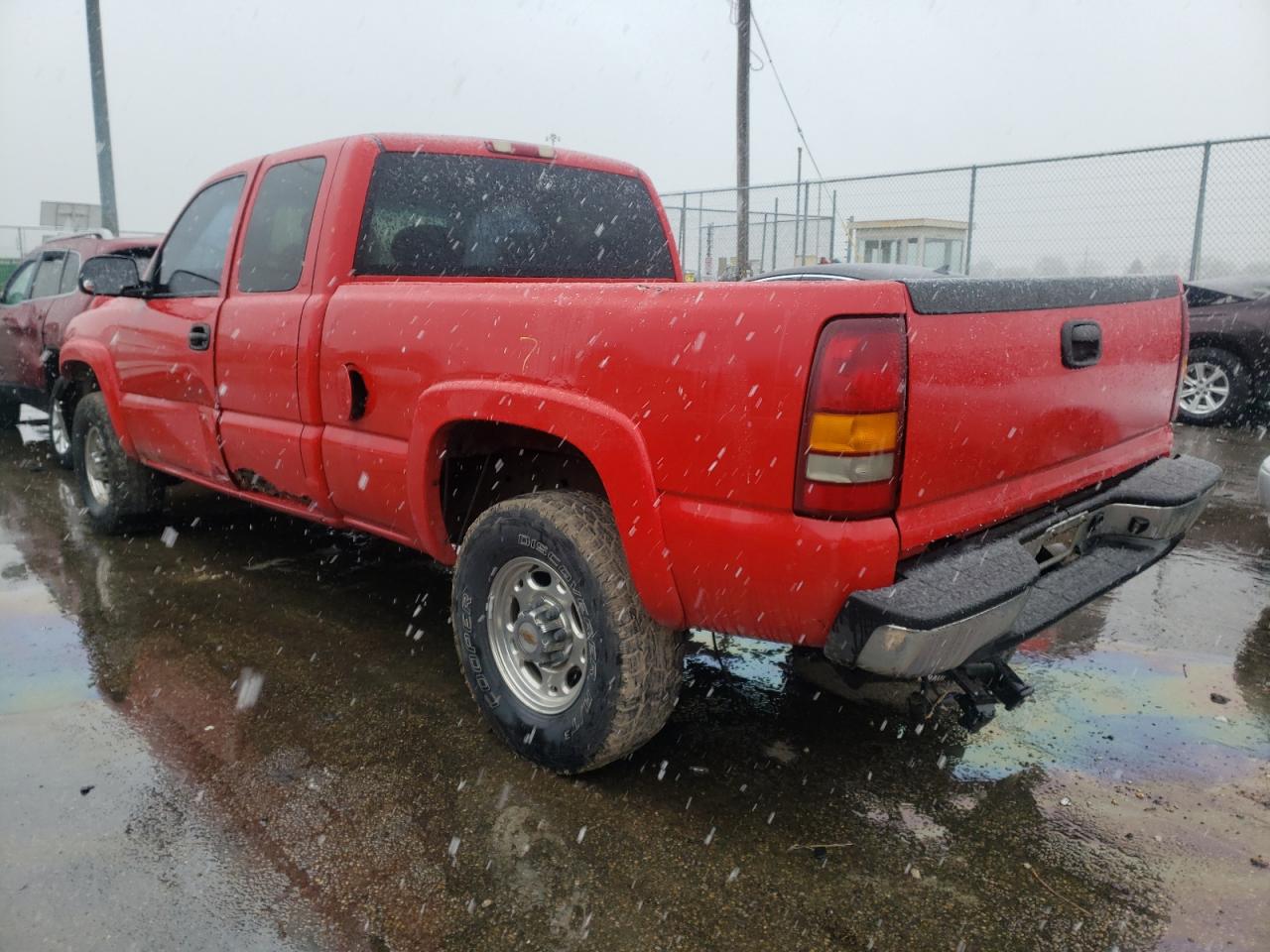 Photo 3 from auction – 2000 CHEVROLET SILVERADO with VIN 1GCGK29U3YE334452