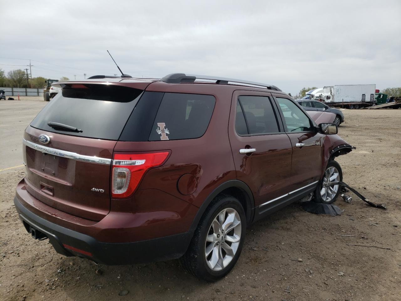 Photo 4 from auction – 2015 FORD EXPLORER L with VIN 1FM5K8F86FGC13090