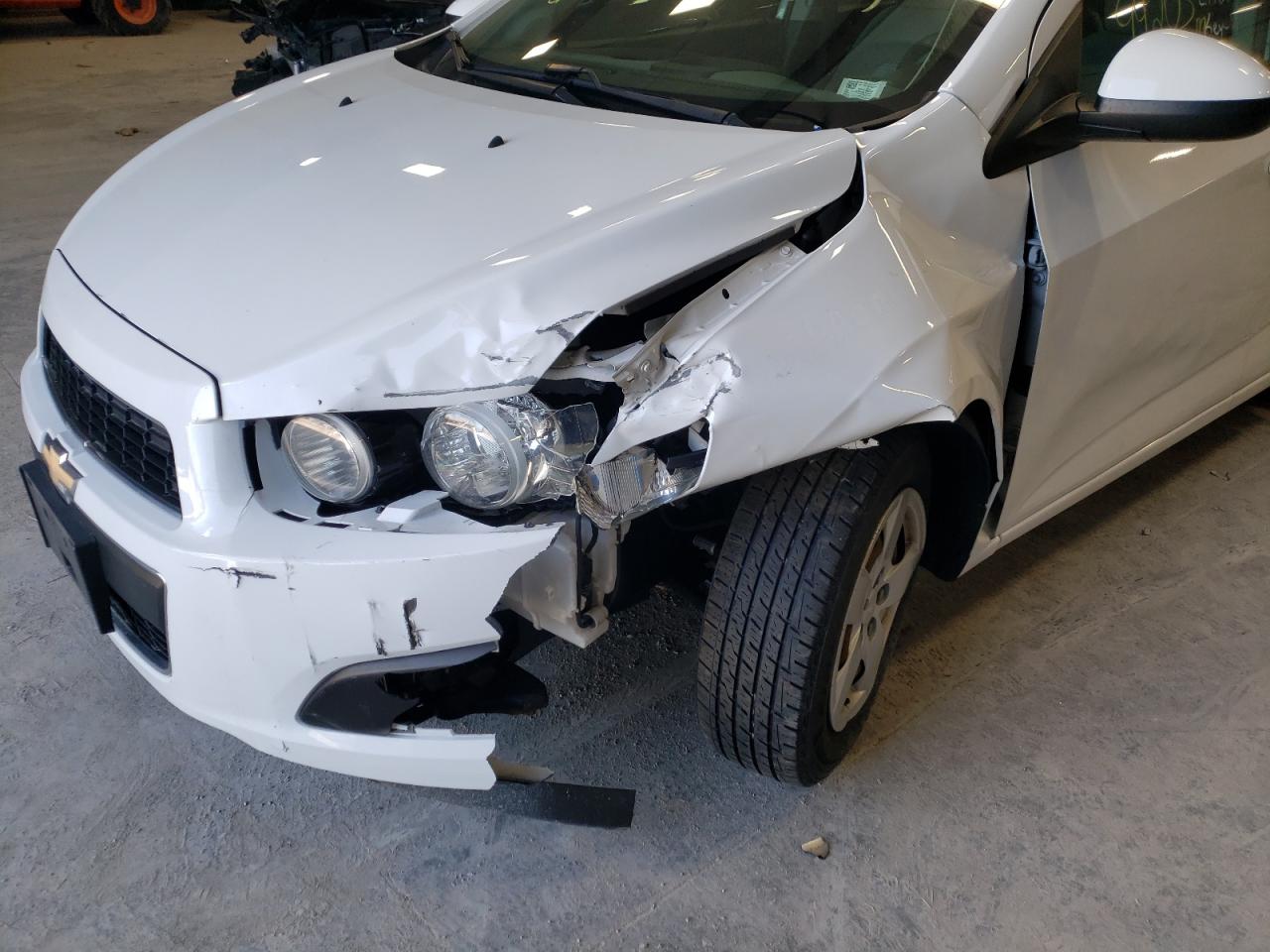 Photo 9 from auction – 2016 CHEVROLET SONIC LS with VIN 1G1JA6SHXG4106023