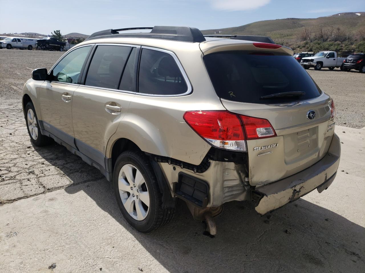 Photo 3 from auction – 2010 SUBARU OUTBACK 3. with VIN 4S4BRDGC3A2353565