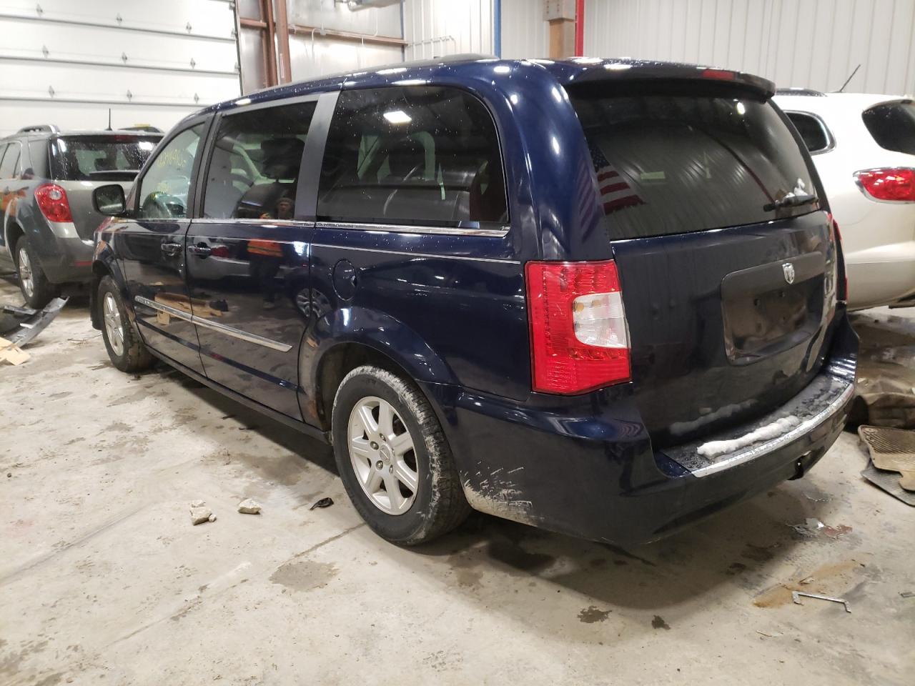 Photo 3 from auction – 2012 CHRYSLER TOWN & COU with VIN 2C4RC1BGXCR330737