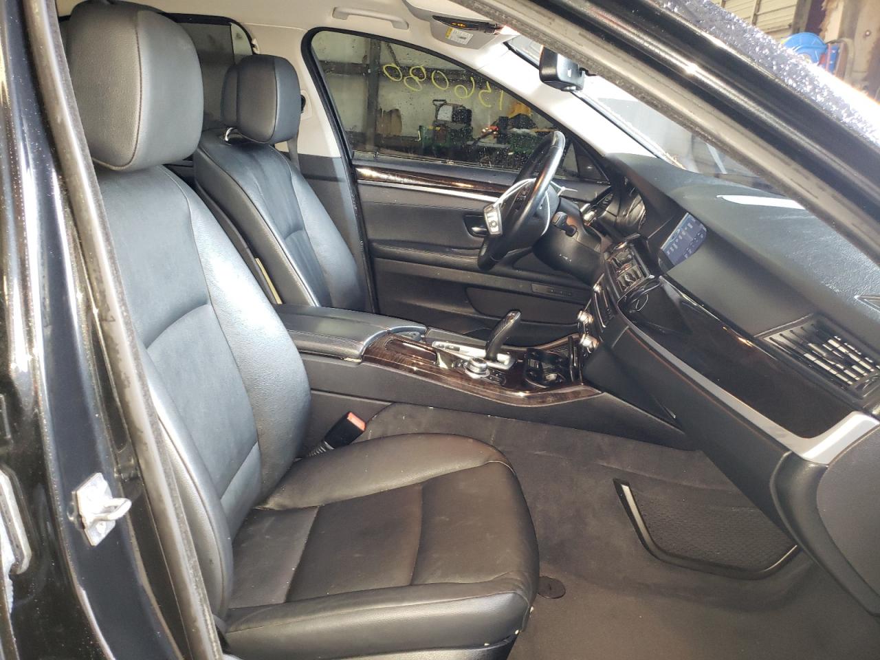 Photo 5 from auction – 2011 BMW 528 I with VIN WBAFR1C55BC748805