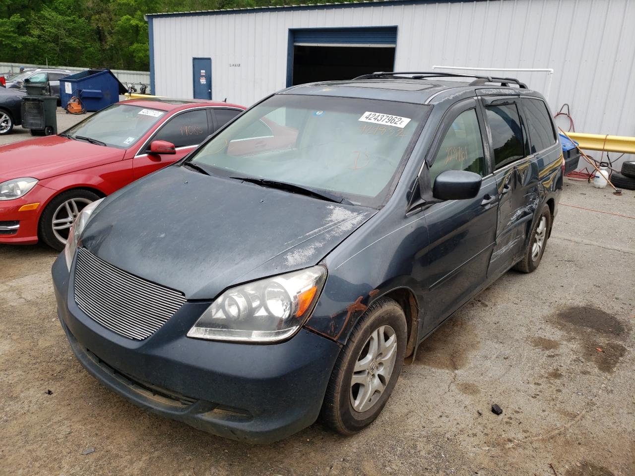 Photo 2 from auction – 2005 HONDA ODYSSEY EX with VIN 5FNRL38625B424832