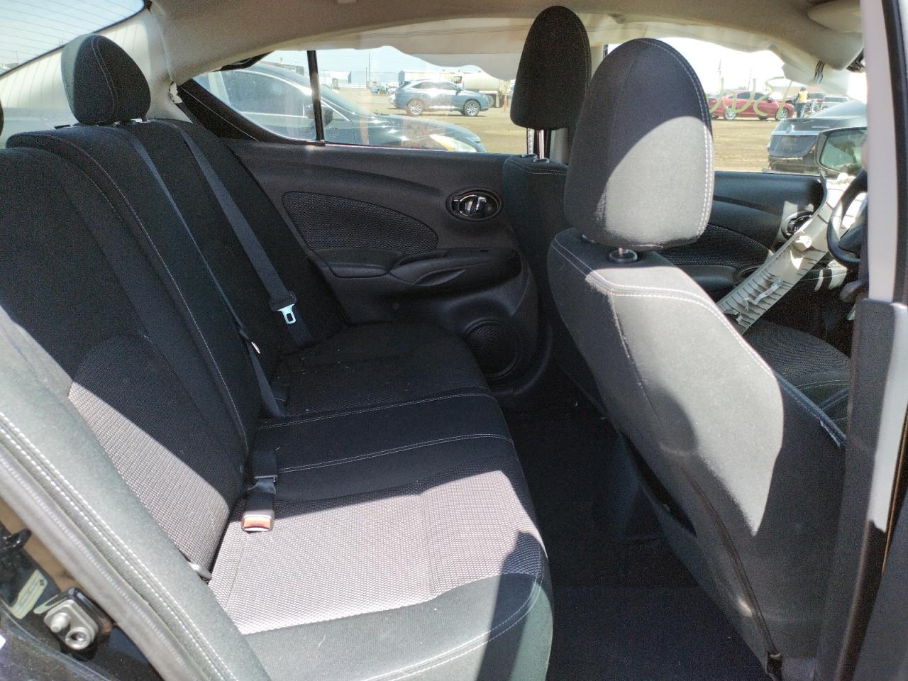 Photo 6 from auction – 2017 NISSAN VERSA S with VIN 3N1CN7AP1HL802819