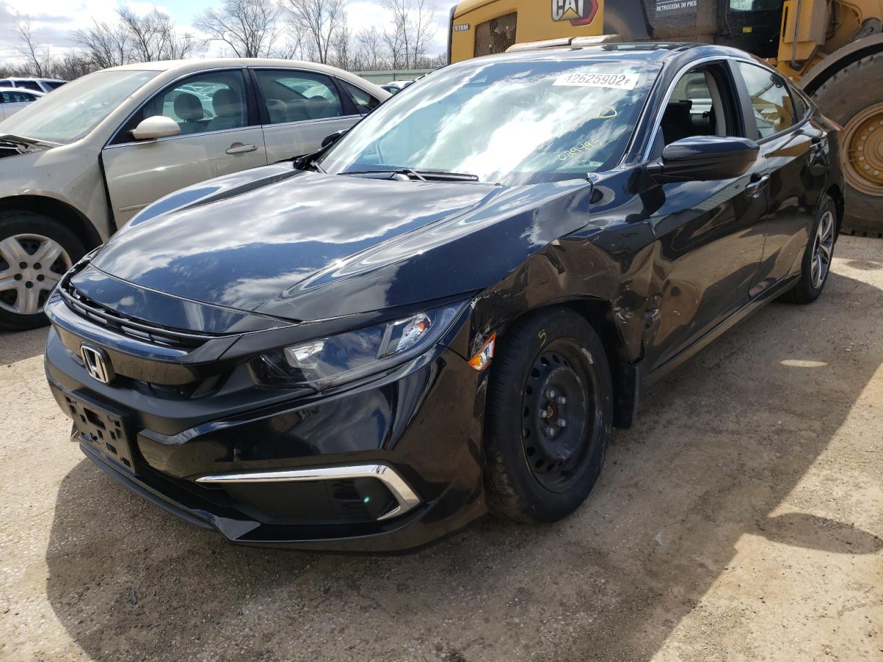 Photo 2 from auction – 2020 HONDA CIVIC LX with VIN 19XFC2F63LE029495