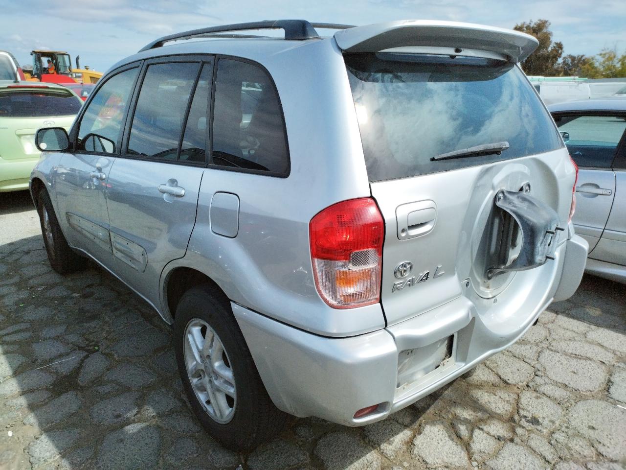 Photo 3 from auction – 2003 TOYOTA RAV4 with VIN JTEGH20V430096715