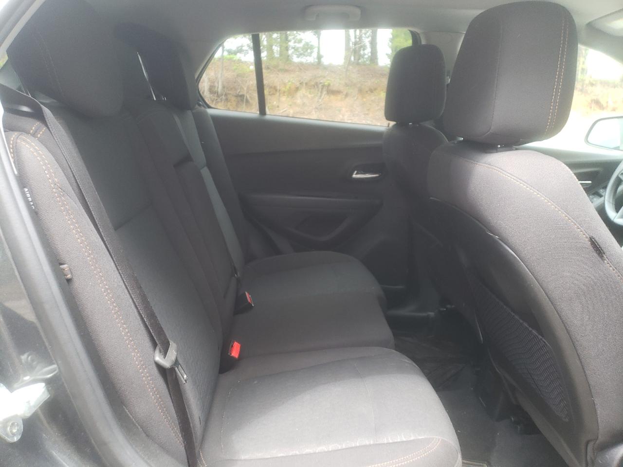 Photo 6 from auction – 2019 CHEVROLET TRAX LS with VIN 3GNCJKSB2KL215364