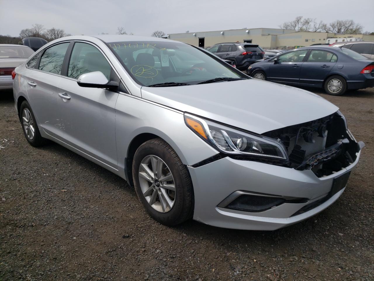 HYUNDAI SONATA SE 2016 with VIN 5NPE24AF8GH292472 - Photo from auction