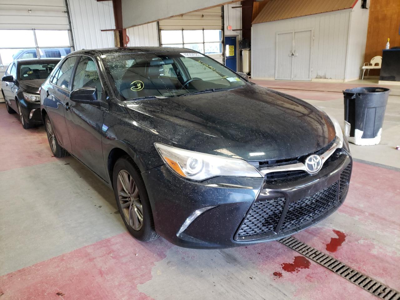 Photo 1 from auction – 2015 TOYOTA CAMRY LE with VIN 4T1BF1FK7FU986842