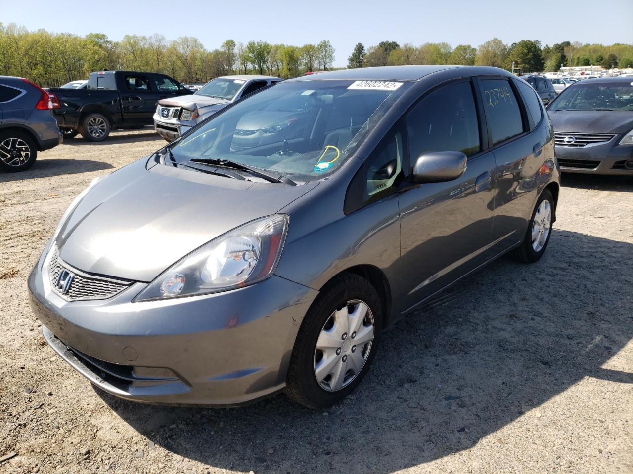Photo 2 from auction – 2013 HONDA FIT with VIN JHMGE8H34DC015391