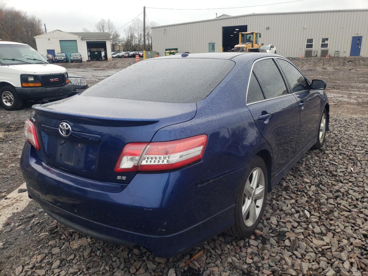 Photo 4 from auction – 2011 TOYOTA CAMRY BASE with VIN 4T1BF3EKXBU582084