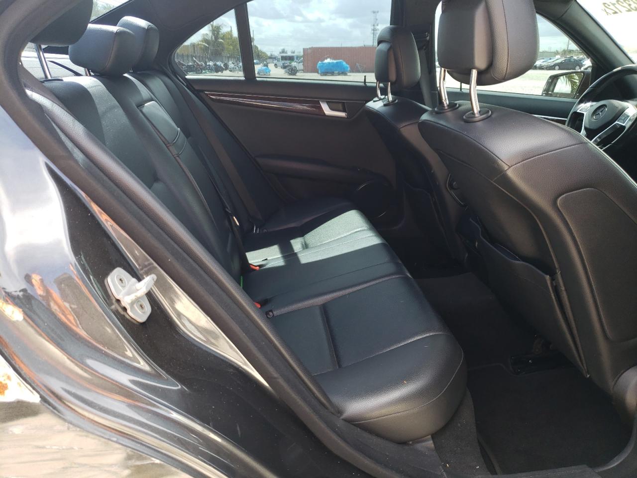 Photo 6 from auction – 2012 MERCEDES-BENZ C 300 4MAT with VIN WDDGF8BB8CA684052
