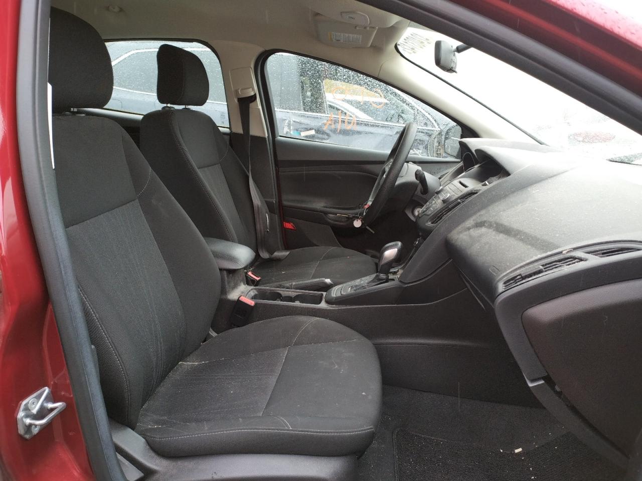 Photo 5 from auction – 2017 FORD FOCUS SE with VIN 1FADP3K2XHL211641