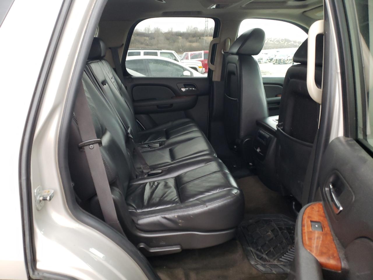 Photo 6 from auction – 2007 CHEVROLET TAHOE with VIN 1GNFK130X7J378005