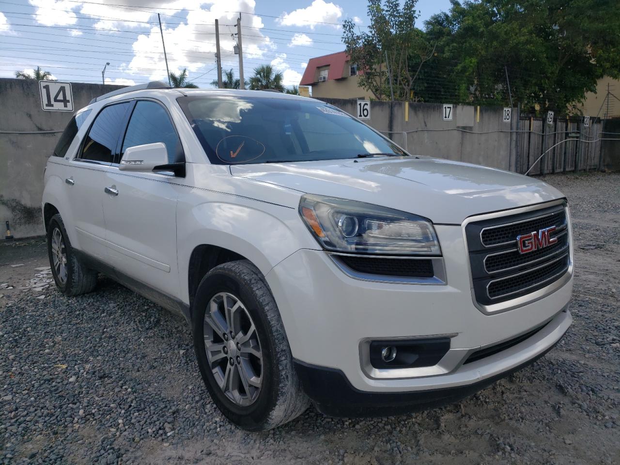 GMC ACADIA SLT 2016 with VIN 1GKKRRKD4GJ136322 - Photo from auction