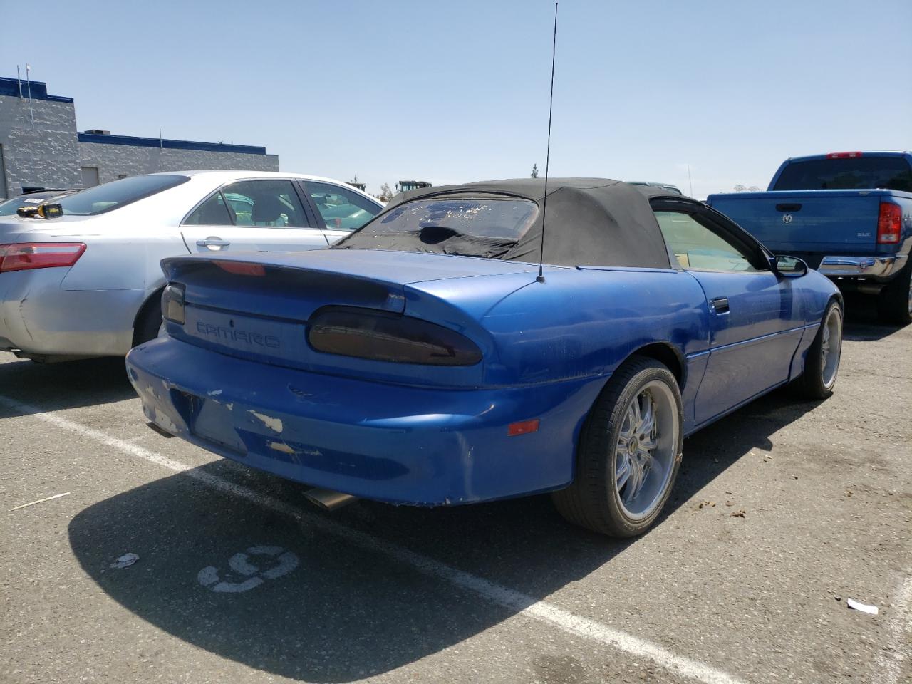 Photo 4 from auction – 1997 CHEVROLET CAMARO BAS with VIN 2G1FP32KXV2159435