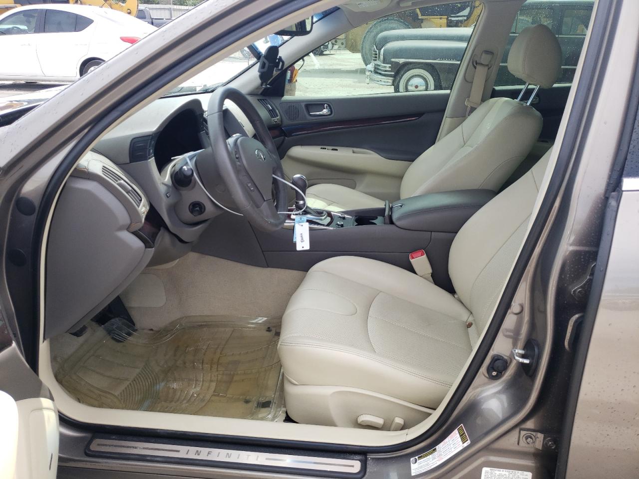 Photo 5 from auction – 2012 INFINITI G37 BASE with VIN JN1CV6AP4CM623800