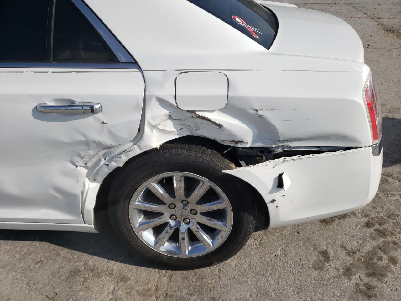 Photo 9 from auction – 2011 CHRYSLER 300C with VIN 2C3CA6CT6BH583082