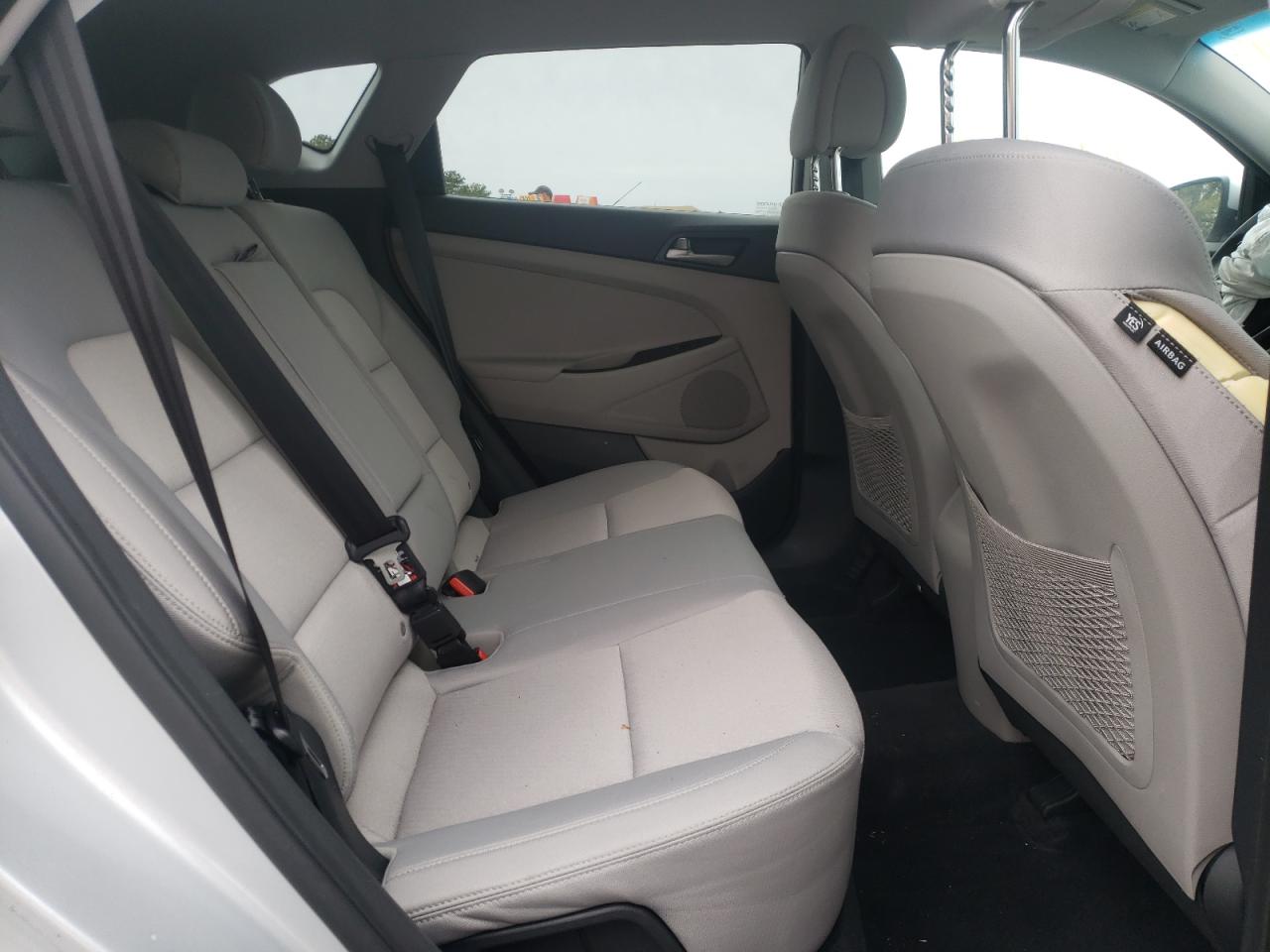 Photo 6 from auction – 2018 HYUNDAI TUCSON SE with VIN KM8J2CA46JU778715