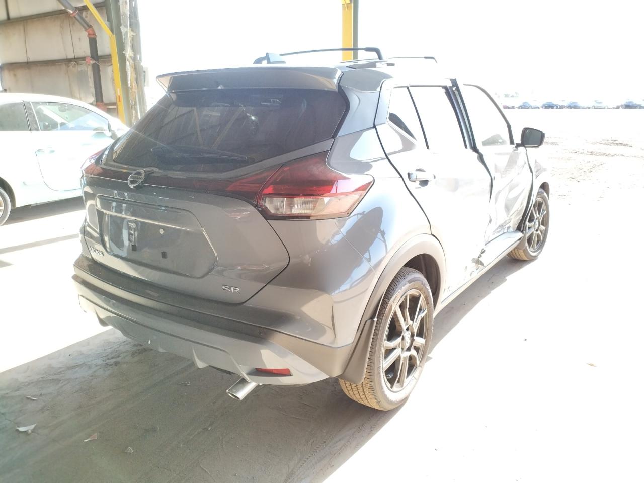 Photo 4 from auction – 2021 NISSAN KICKS SR with VIN 3N1CP5DV8ML556385