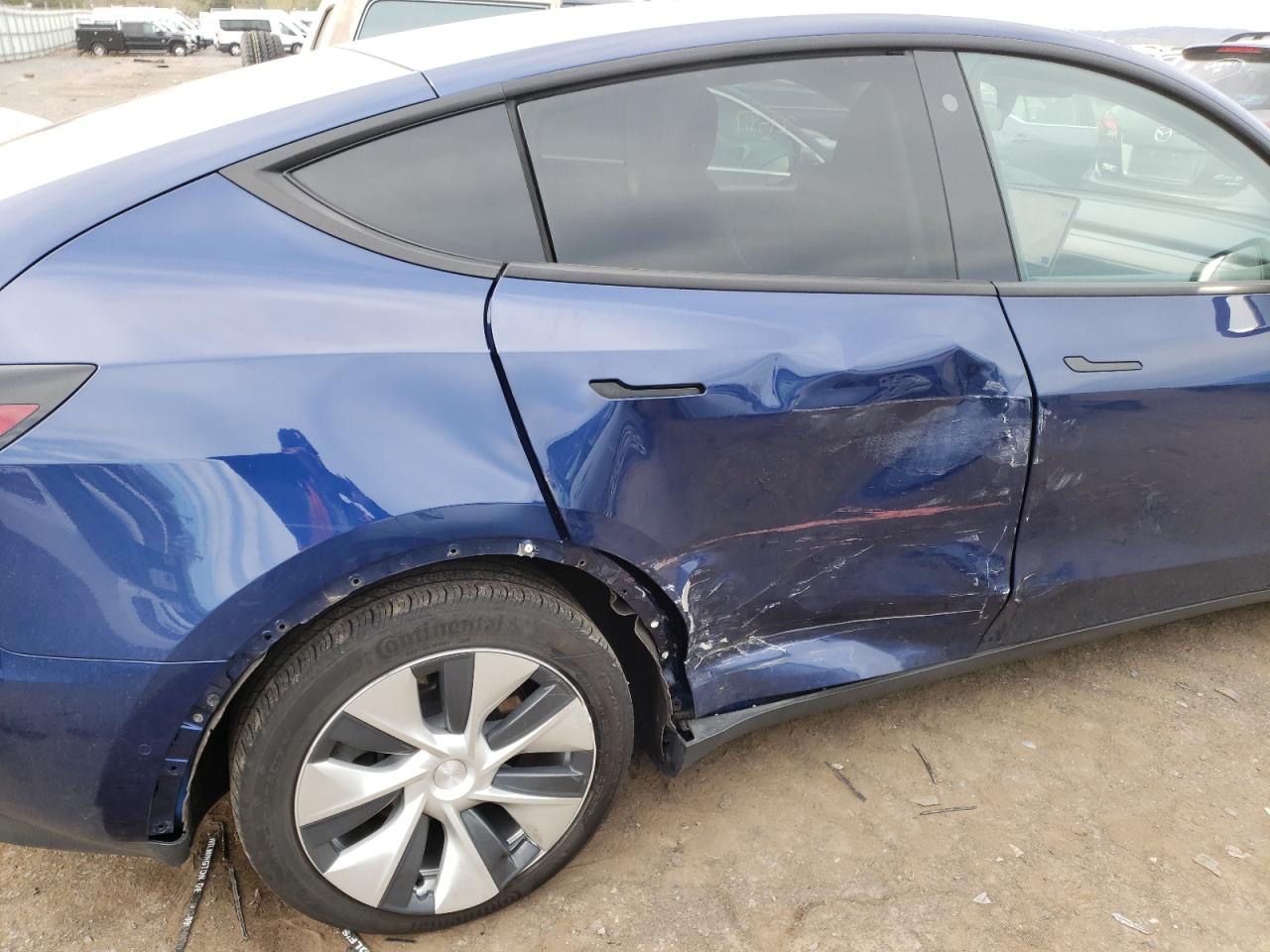 Photo 9 from auction – 2021 TESLA MODEL Y with VIN 5YJYGDEE0MF070955