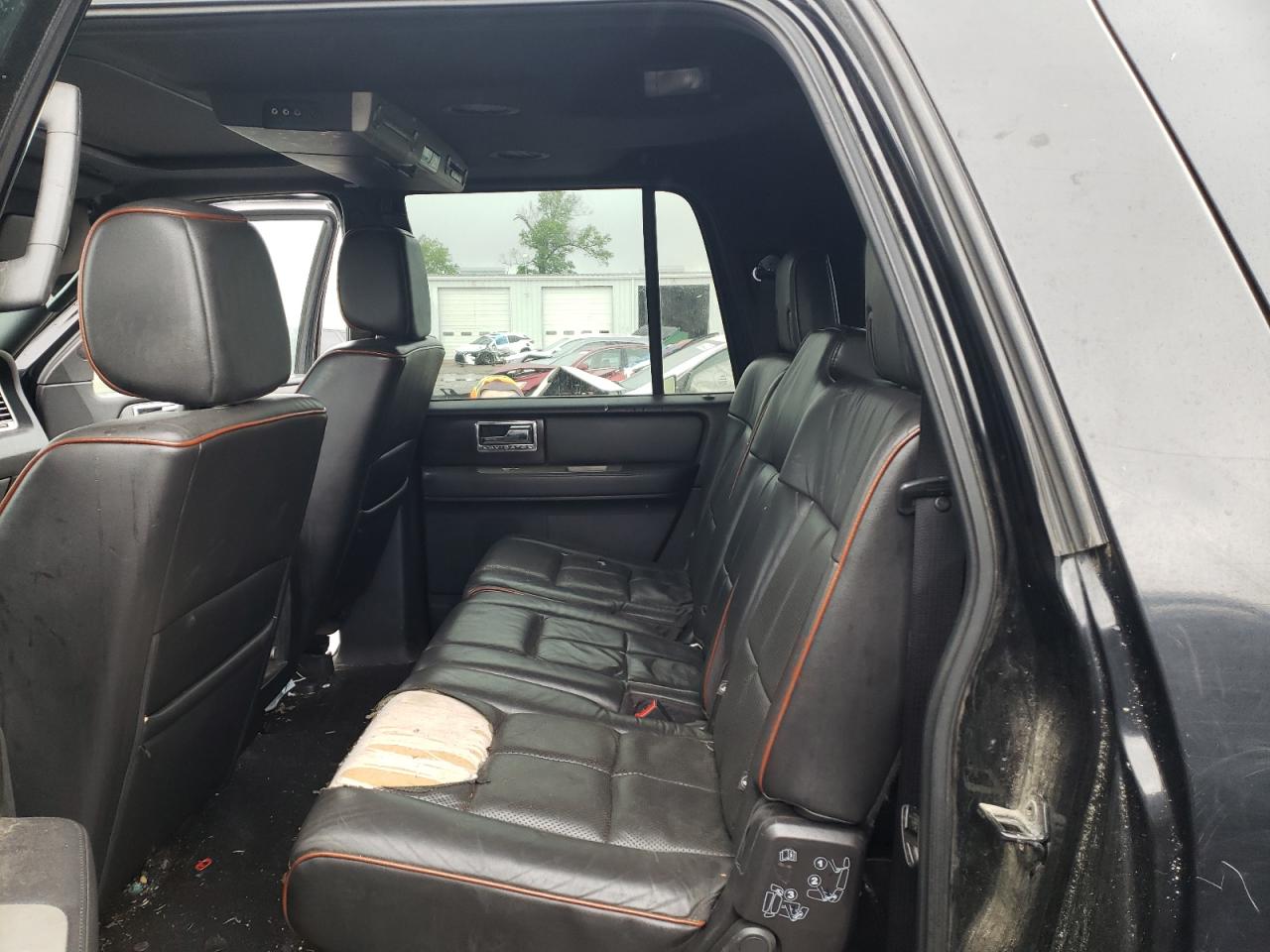 Photo 6 from auction – 2007 LINCOLN NAVIGATOR with VIN 5LMFL28557LJ12081