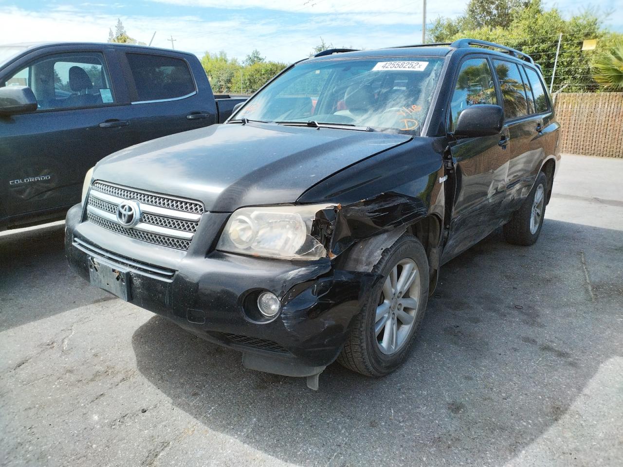Photo 2 from auction – 2006 TOYOTA HIGHLANDER with VIN JTEEW21A060012502