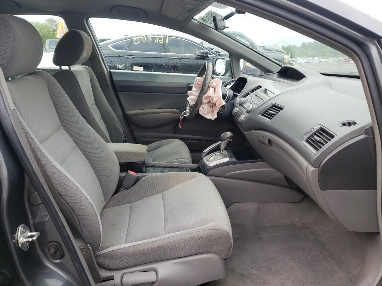 Photo 5 from auction – 2011 HONDA CIVIC LX with VIN 19XFA1F57BE045589
