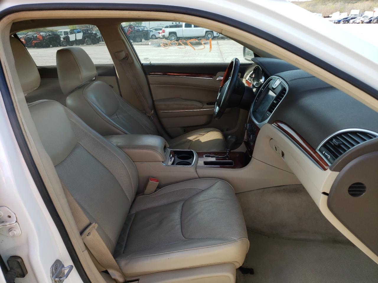 Photo 5 from auction – 2011 CHRYSLER 300C with VIN 2C3CA6CT6BH583082