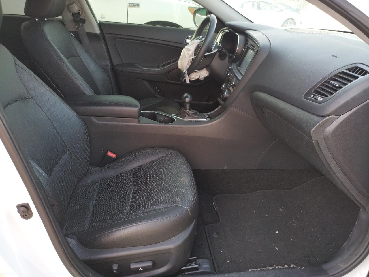 Photo 5 from auction – 2014 KIA OPTIMA SX with VIN 5XXGR4A72EG269744