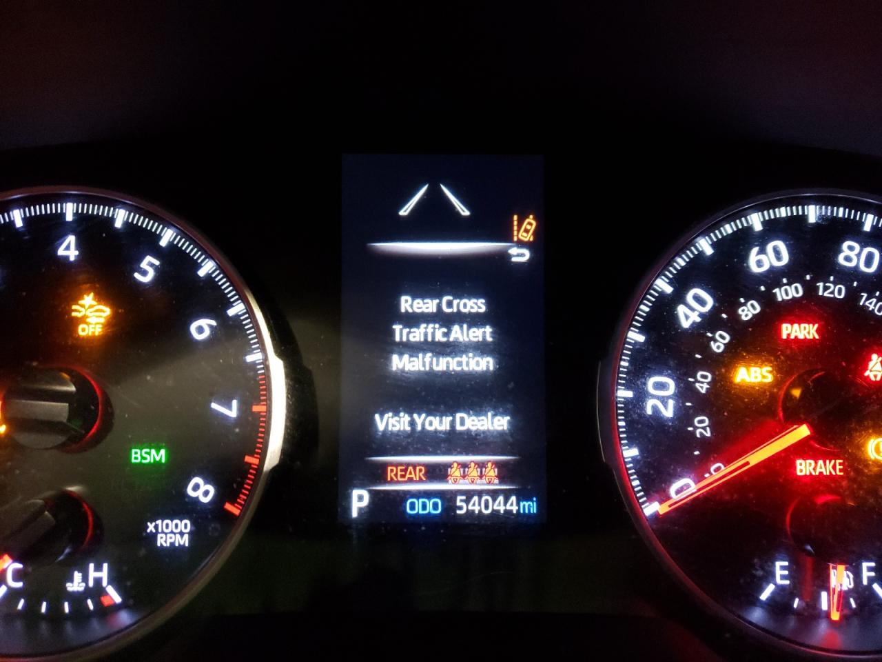 Foto 8 de la subasta – 2019 TOYOTA RAV4 XLE con VIN JTMP1RFVXKD005821